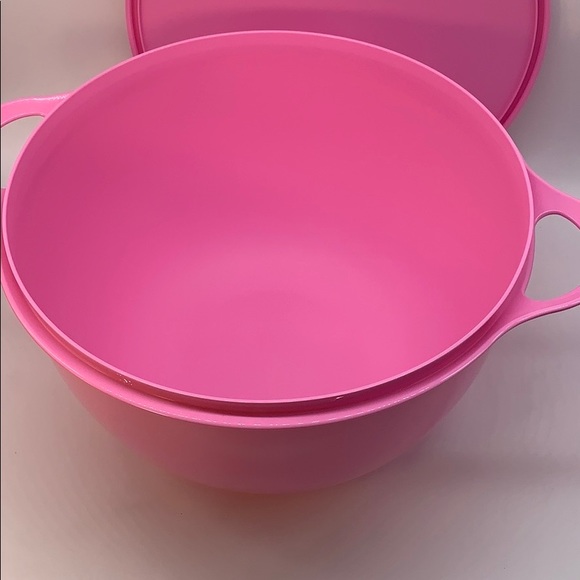 Tupperware Jumbo Bowl 10 Liter - Picture 7 of 11